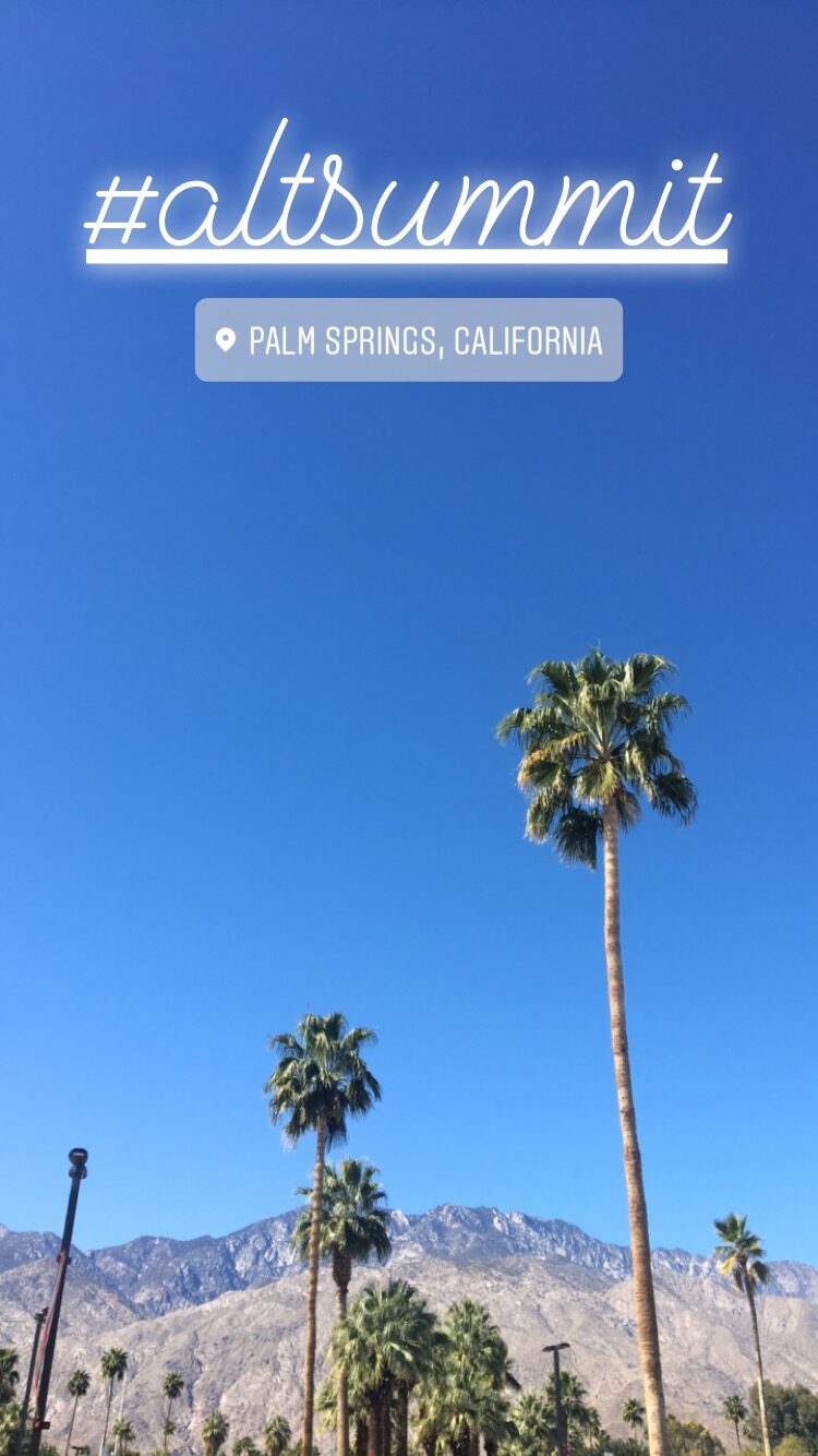 15 Tips For Alt Summit First Timers - Check the weather before packing