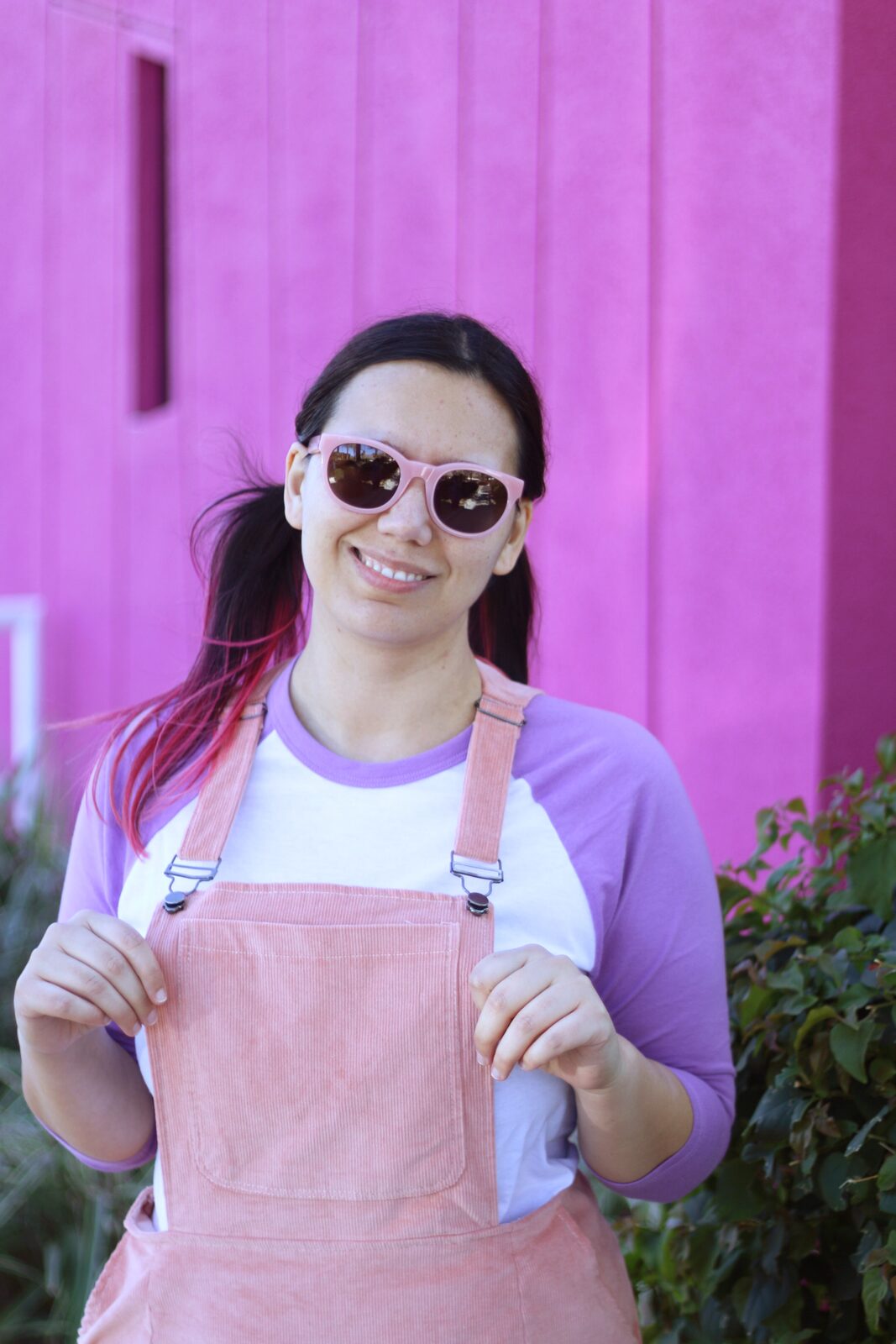 How To Take Photos With Solid Colorful Backgrounds