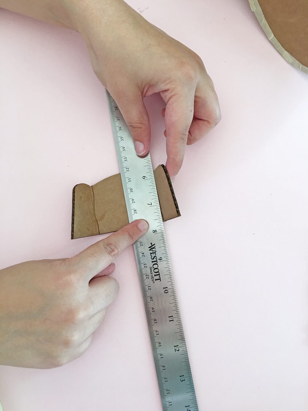 How To Make a Felt Dinosaur Bag Tutorial: Bend the Neck piece using a ruler