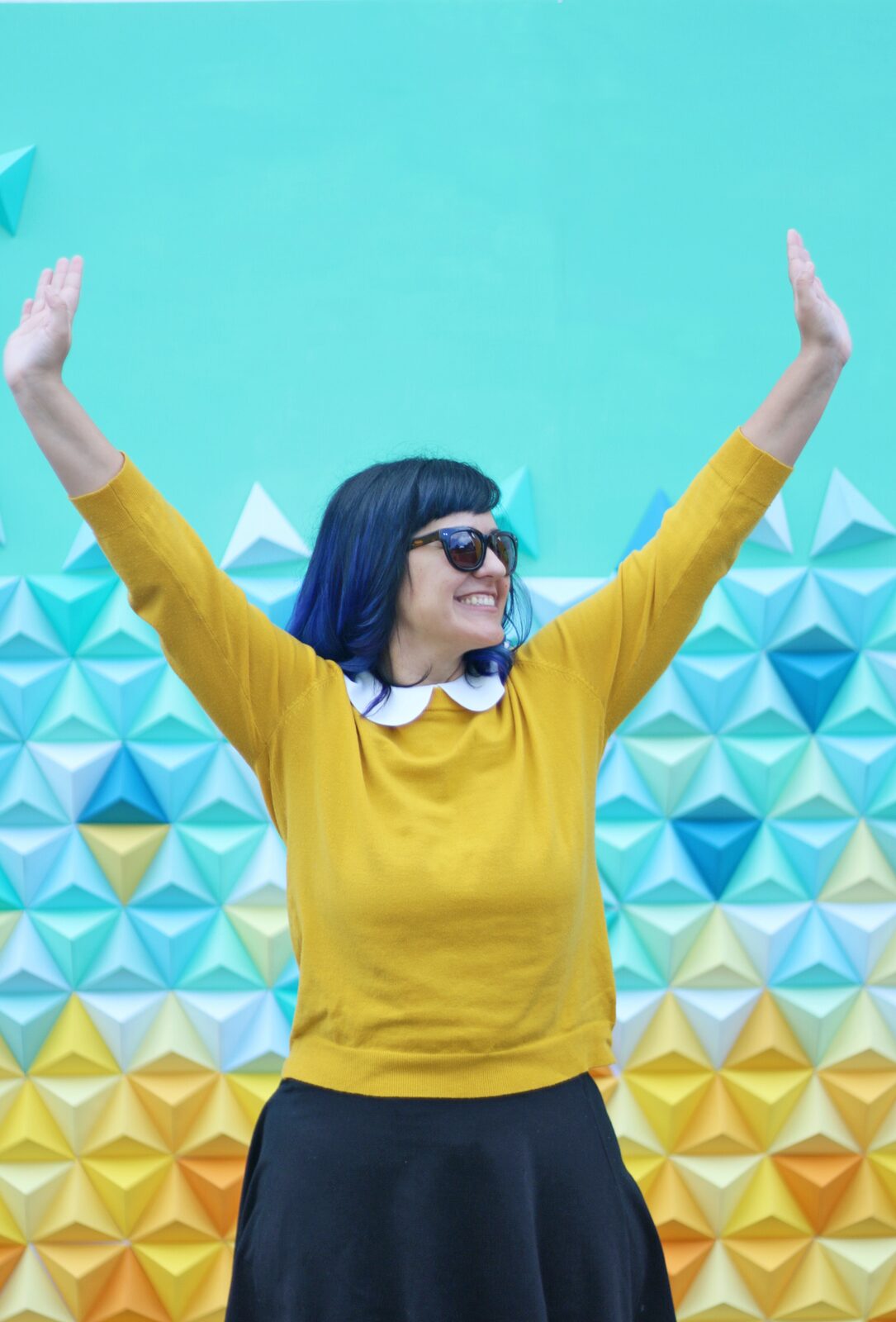 Origami Triangles Backdrop for stage and photos by Dapper Animals